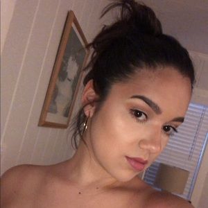 Meet your Posher, Tiffany